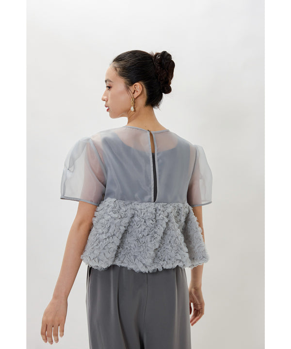 {"color":"\u30b0\u30ec\u30fc","info":"model\uff1aH165cm size\uff1aM"}
