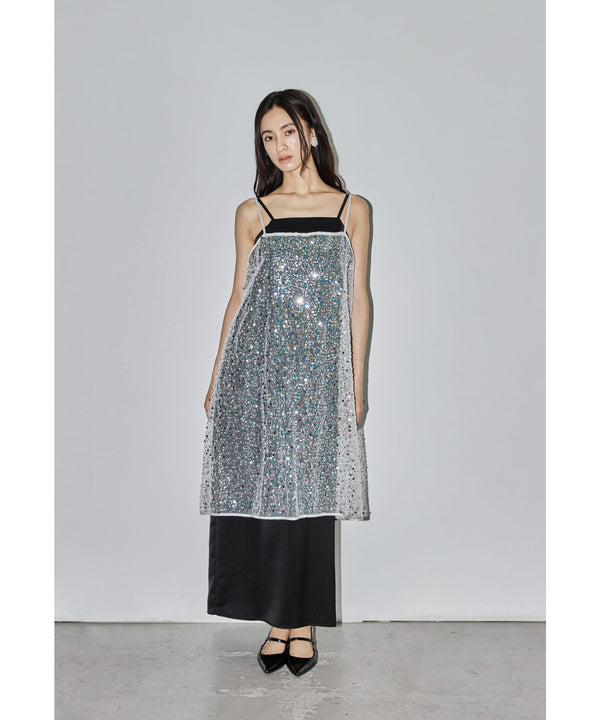 {"color":"\u30d6\u30e9\u30c3\u30af","info":"model\uff1aH165cm size\uff1aM"}