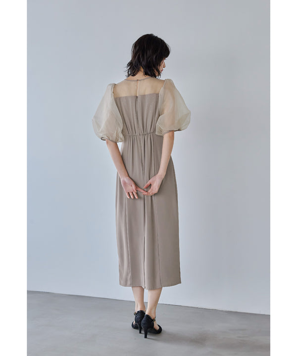 {"color":"\u30b0\u30ec\u30fc\u30b8\u30e5","info":"model\uff1aH166cm size\uff1aM"}