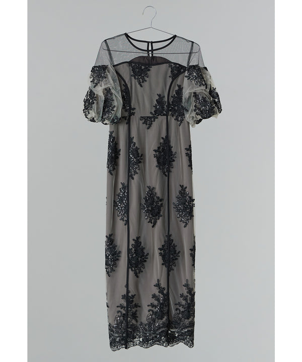 {"color":"\u30d9\u30fc\u30b8\u30e5","info":""}