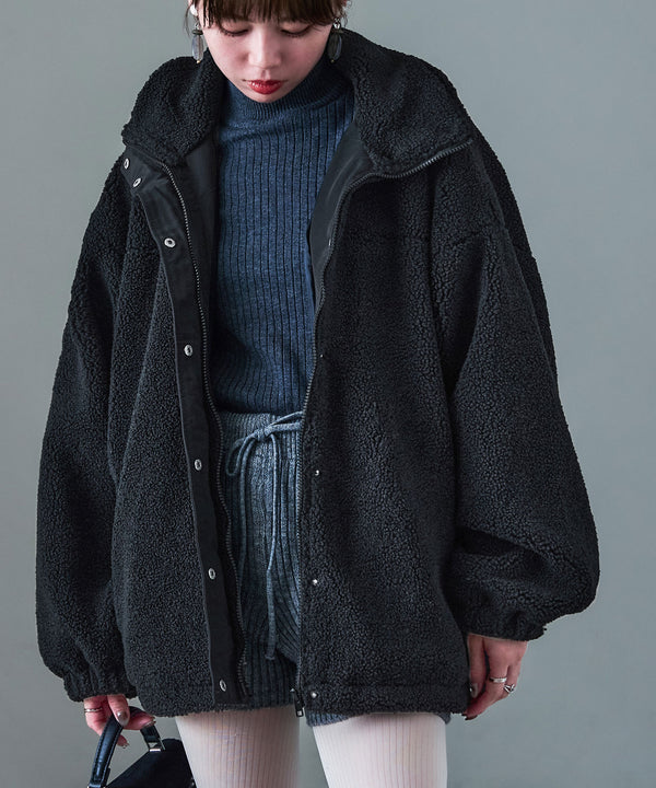 {"color":"\u30d6\u30e9\u30c3\u30af","info":"model\uff1aH158cm size\uff1aM"}