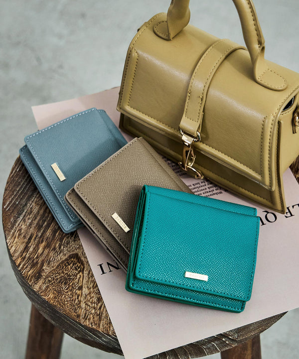 {"color":"","info":""}