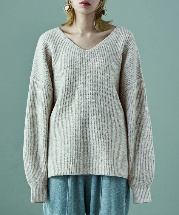 {"color":"\u30e9\u30a4\u30c8\u30d9\u30fc\u30b8\u30e5","info":"model\uff1aH158cm size\uff1aM"}