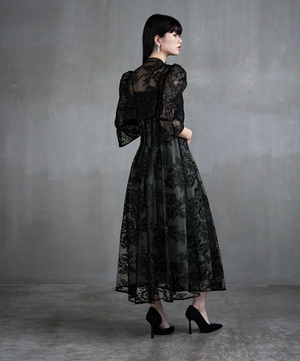 {"color":"\u30d6\u30e9\u30c3\u30af","info":"model\uff1aH163cm size\uff1aM"}