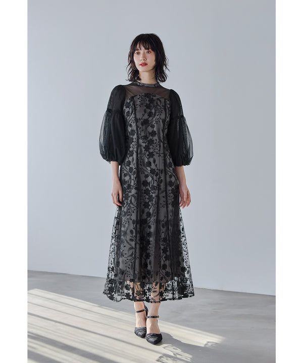 {"color":"\u30d6\u30e9\u30c3\u30af","info":"model\uff1aH166cm size\uff1aM"}