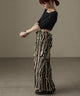 {"color":"\u30d6\u30e9\u30c3\u30af","info":"model\uff1aH158cm size\uff1aM"}
