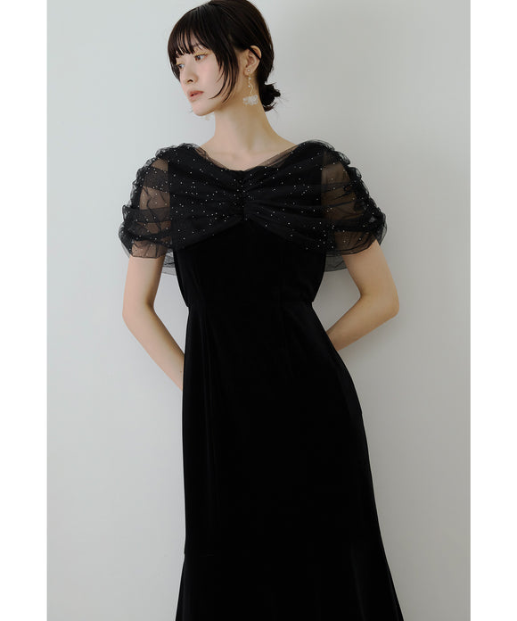 {"color":"\u30d6\u30e9\u30c3\u30af","info":"model\uff1aH166cm size\uff1aM"}