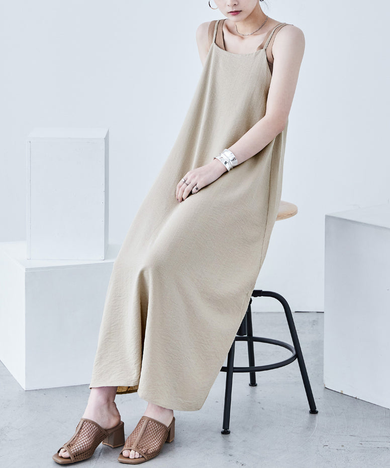 {"color":"\u30e9\u30a4\u30c8\u30d9\u30fc\u30b8\u30e5","info":"model\uff1aH163.5cm size\uff1aM"}
