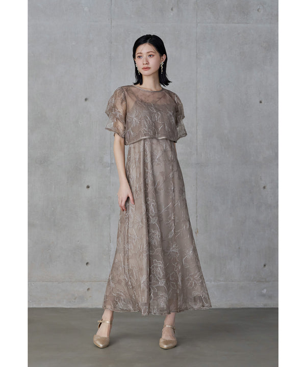 {"color":"\u30d9\u30fc\u30b8\u30e5","info":"model\uff1aH166cm size\uff1aM"}