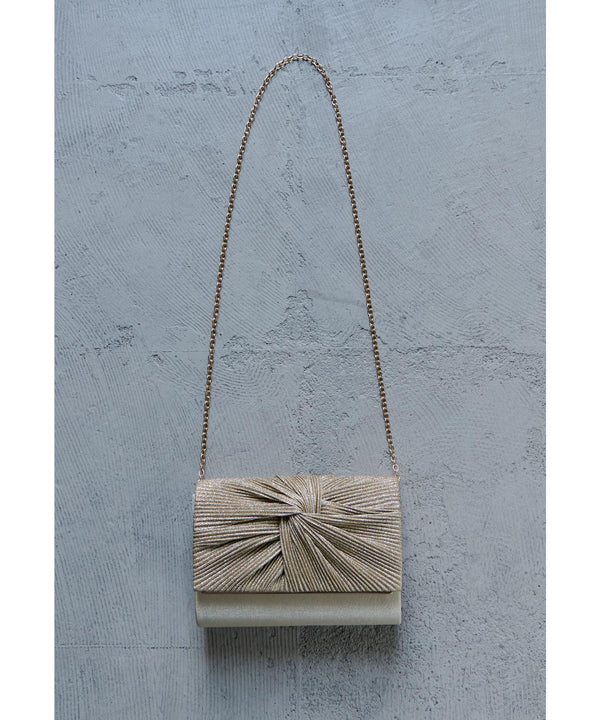 {"color":"","info":""}