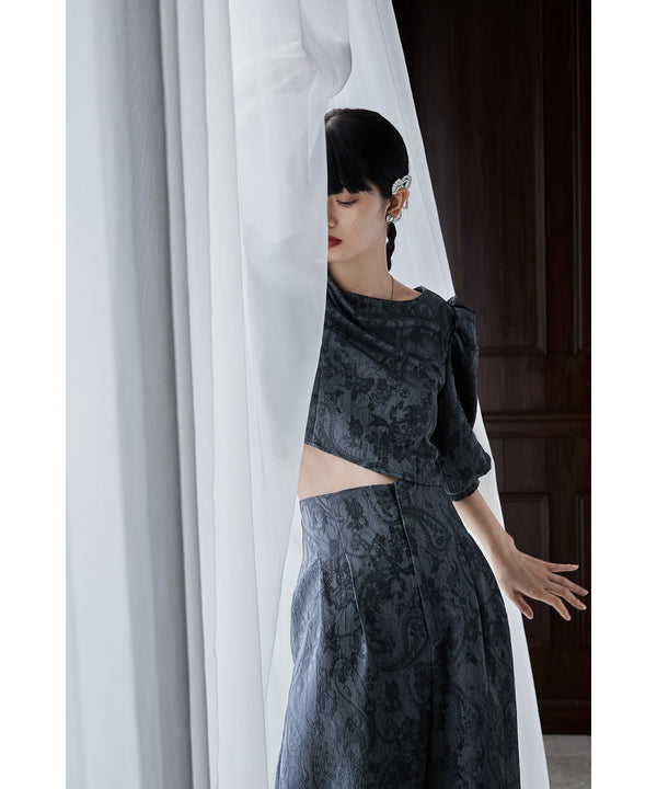 {"color":"\u30d6\u30eb\u30fc\u30b0\u30ec\u30fc","info":"model\uff1aH163cm size\uff1aM"}