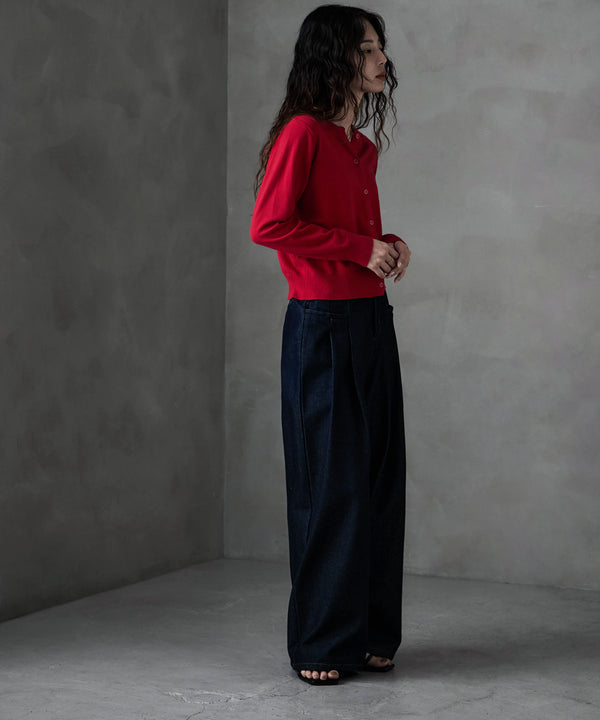 {"color":"\u30ec\u30c3\u30c9","info":"model\uff1aH166cm size\uff1aM"}