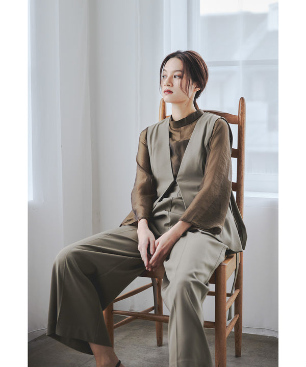 {"color":"\u30d6\u30e9\u30a6\u30f3","info":"model\uff1aH165cm size\uff1aM"}