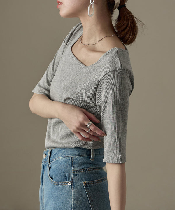 {"color":"\u6762\u30b0\u30ec\u30fc","info":"model\uff1aH158cm size\uff1aM"}