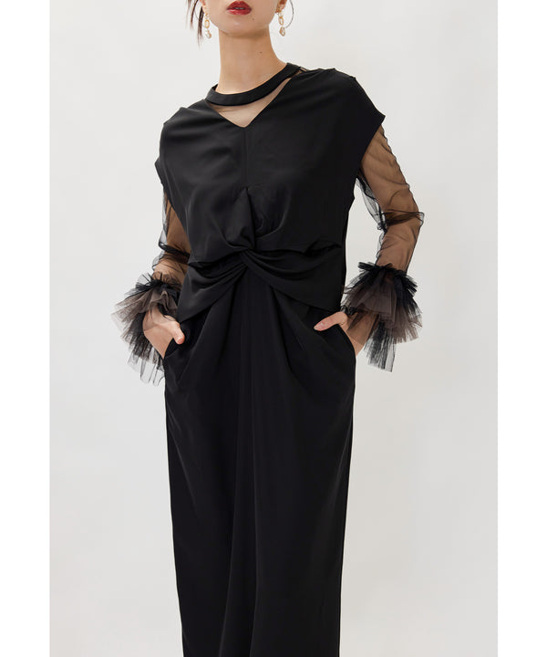 {"color":"\u30d6\u30e9\u30c3\u30af","info":"model\uff1aH165cm size\uff1aM"}