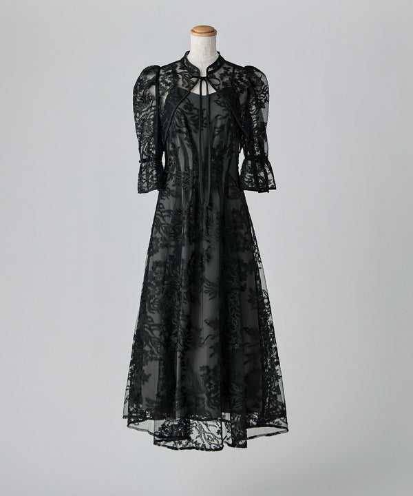 {"color":"\u30d6\u30e9\u30c3\u30af","info":""}