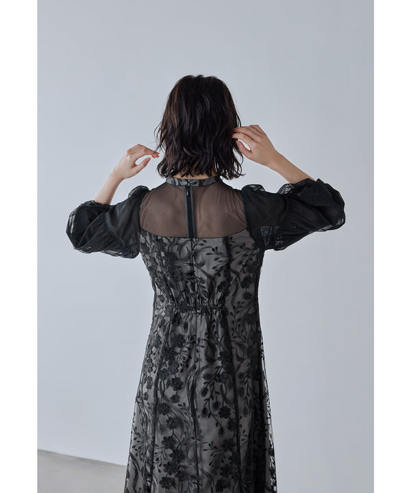 {"color":"\u30d6\u30e9\u30c3\u30af","info":"model\uff1aH166cm size\uff1aM"}