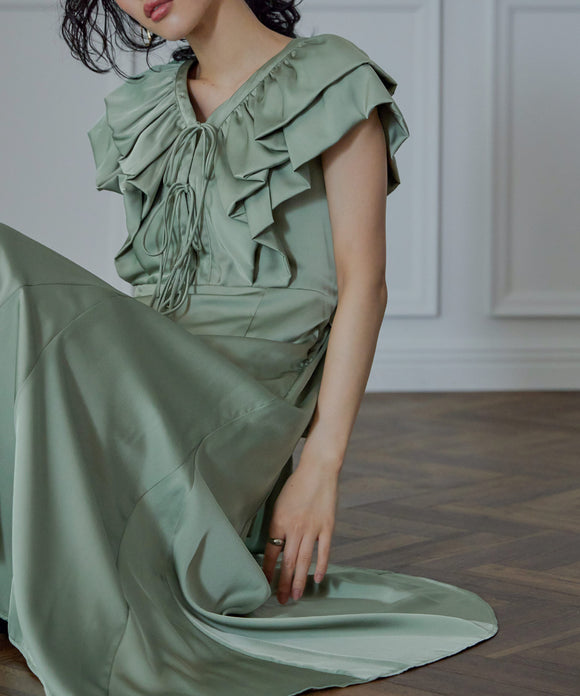 {"color":"\u30b0\u30ea\u30fc\u30f3","info":"model\uff1aH167cm size\uff1aM"}