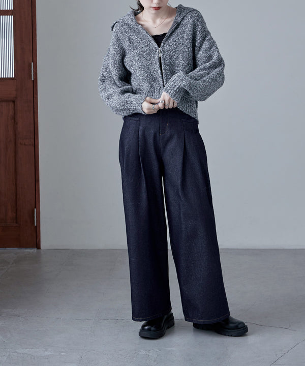 {"color":"\u30b0\u30ec\u30fc","info":"model\uff1aH170cm size\uff1aM"}