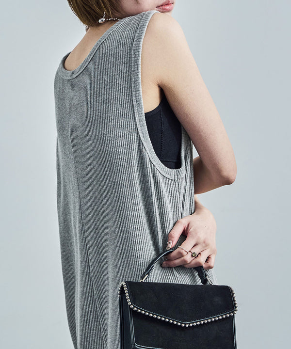 {"color":"\u6762\u30b0\u30ec\u30fc","info":"model\uff1aH158cm size\uff1aM"}