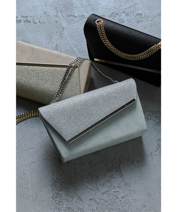 {"color":"\u30b0\u30ec\u30fc","info":""}