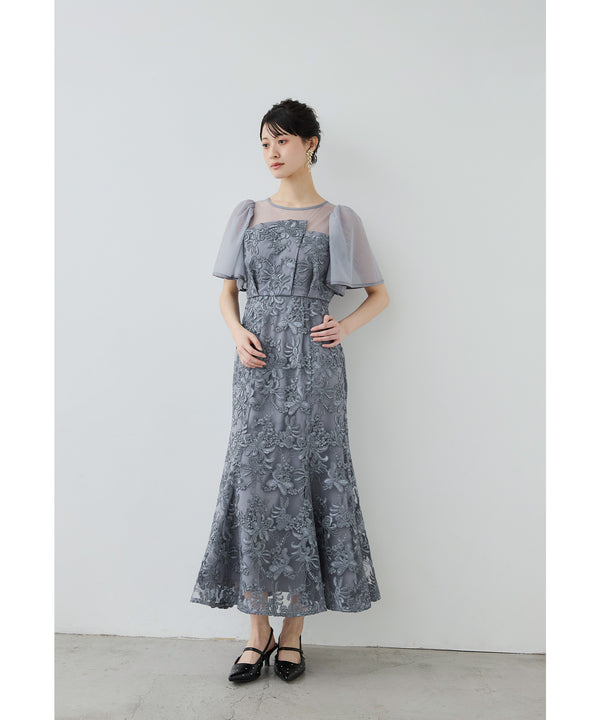 {"color":"\u30b0\u30ec\u30a4\u30c3\u30b7\u30e5\u30d6\u30eb\u30fc","info":"model\uff1aH166cm size\uff1aM"}