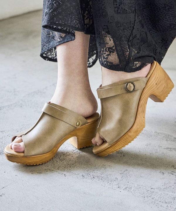 {"color":"\u30e9\u30a4\u30c8\u30aa\u30fc\u30af","info":"model\uff1aH158cm size\uff1aL(23.5-24cm)"}