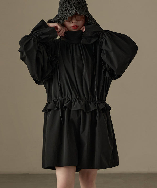 {"color":"\u30d6\u30e9\u30c3\u30af","info":"model\uff1aH158cm size\uff1aM"}