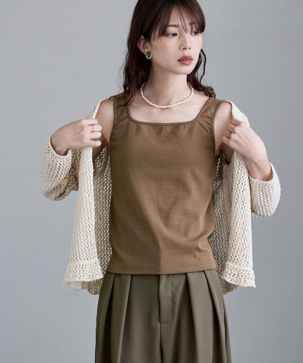 {"color":"\u30e2\u30ab","info":"model\uff1aH166cm size\uff1aM"}