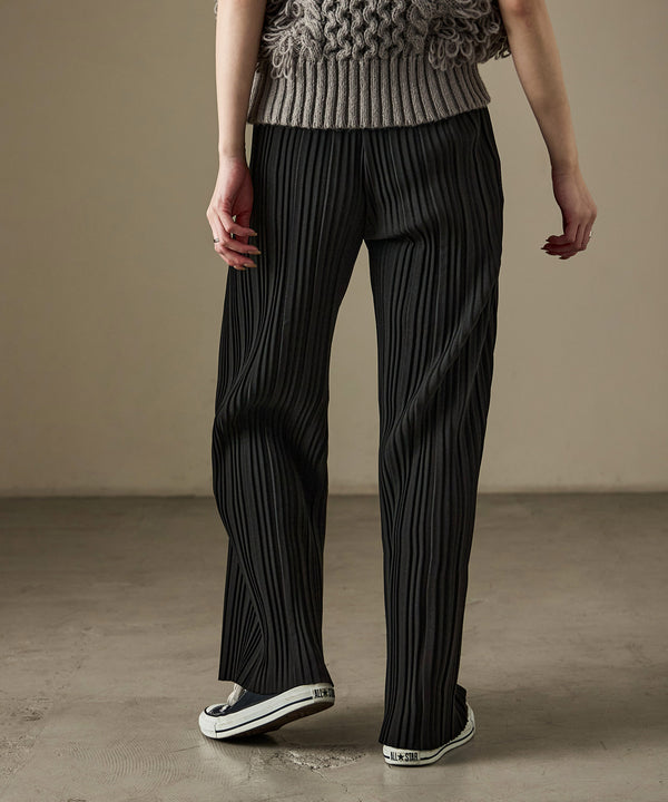 {"color":"\u30d6\u30e9\u30c3\u30af","info":"model\uff1aH158cm size\uff1aM"}