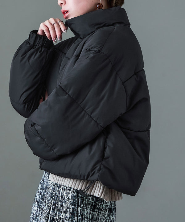 {"color":"\u30d6\u30e9\u30c3\u30af","info":"model\uff1aH158cm size\uff1aM"}