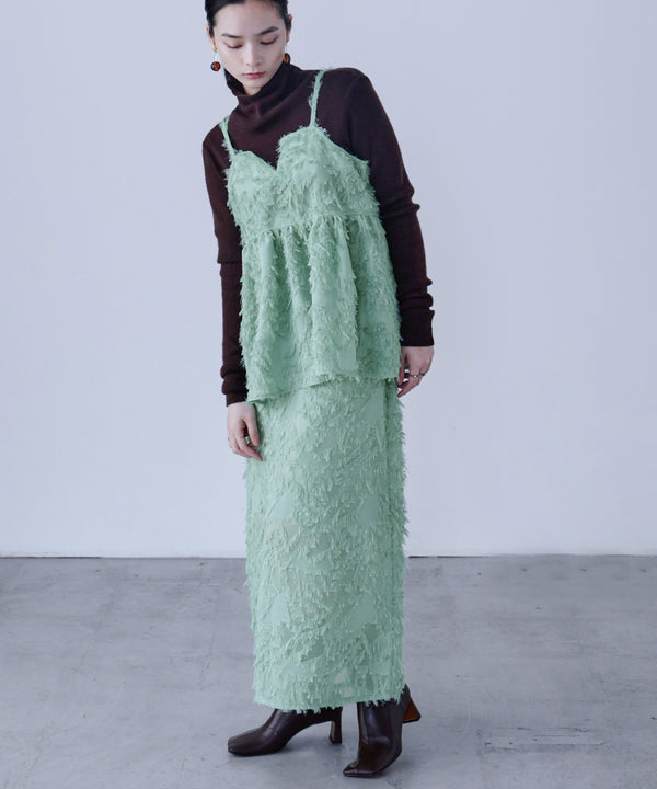 {"color":"\u30df\u30f3\u30c8","info":"model\uff1aH163.5cm size\uff1aM"}