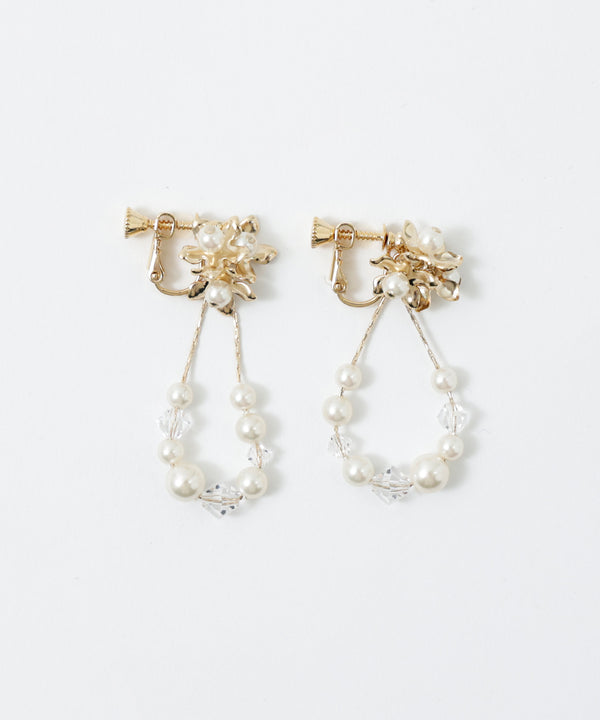 {"color":"\u30aa\u30d5\u30db\u30ef\u30a4\u30c8","info":""}