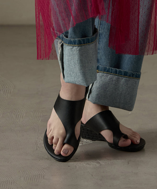 {"color":"\u30d6\u30e9\u30c3\u30af","info":"model\uff1aH158cm size\uff1aL(23.5-24cm)"}