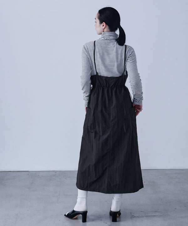 {"color":"\u30d6\u30e9\u30c3\u30af","info":""}