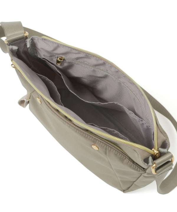 {"color":"","info":""}