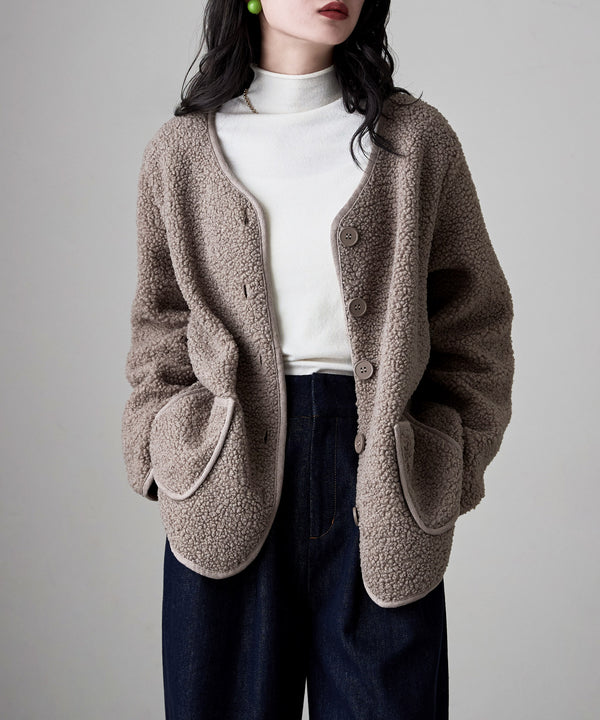 {"color":"\u30e2\u30ab","info":"model\uff1aH163cm size\uff1aM-L"}