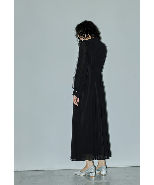 {"color":"\u30d6\u30e9\u30c3\u30af","info":"model\uff1aH166cm size\uff1aM"}