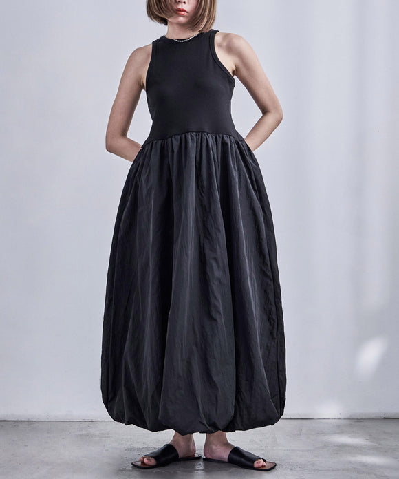 {"color":"\u30d6\u30e9\u30c3\u30af","info":"model\uff1aH158cm size\uff1aM"}