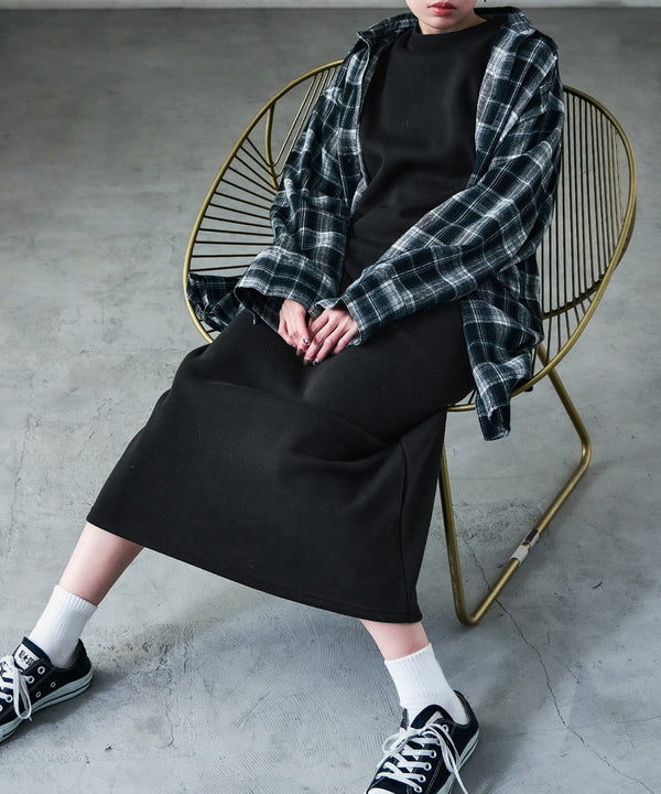 {"color":"\u30d6\u30e9\u30c3\u30af","info":"model\uff1aH158cm size\uff1aM"}