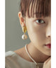 {"color":"\u30aa\u30d5\u30db\u30ef\u30a4\u30c8","info":""}