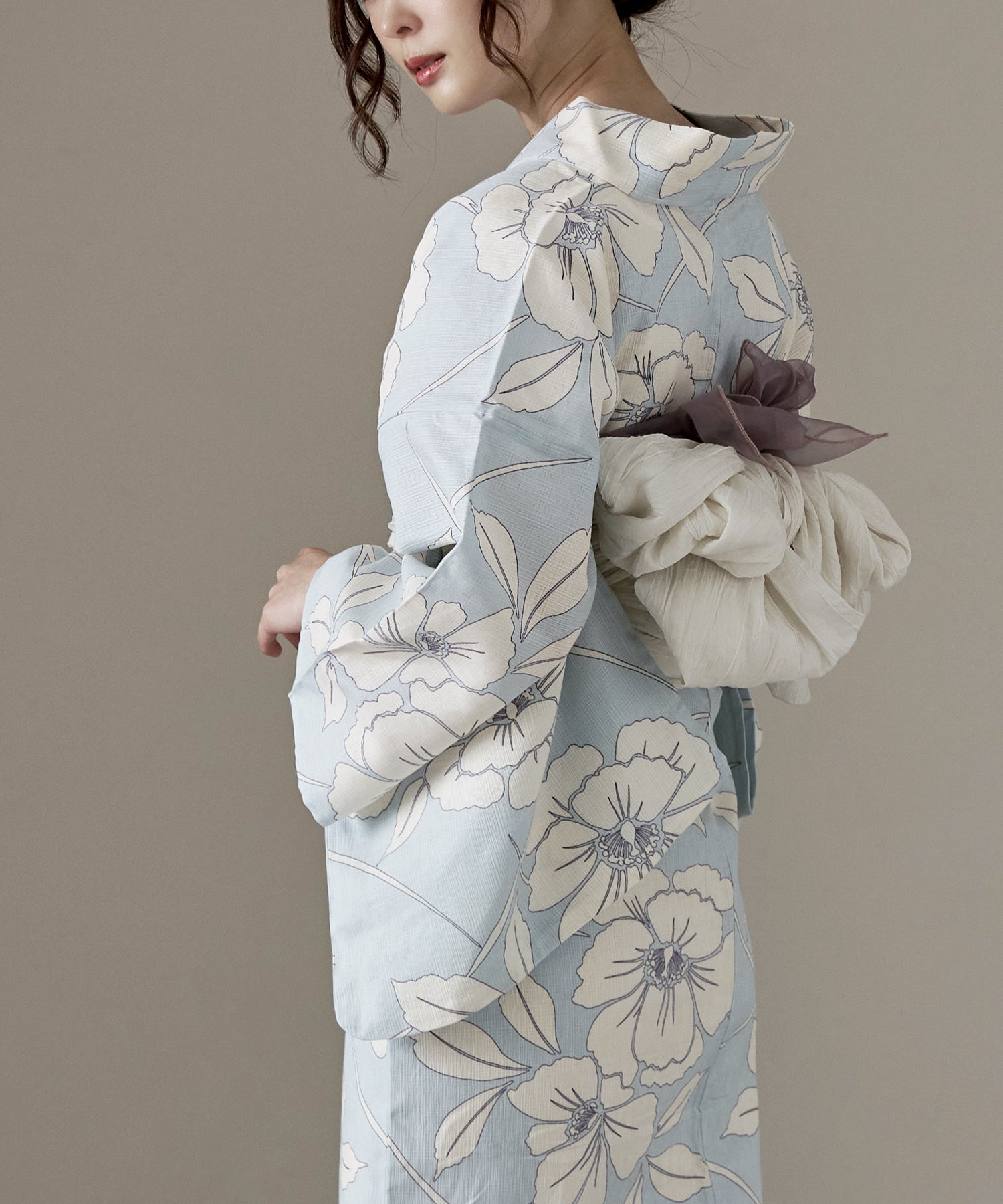 綿麻仕立て上がり浴衣＋しわ兵児帯 2点セット 芙蓉と芝草 白縹