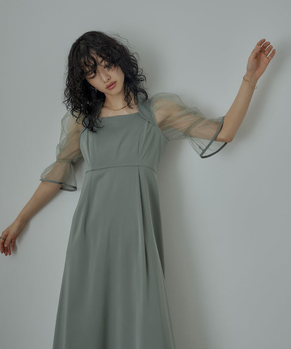 {"color":"\u30b0\u30ea\u30fc\u30f3","info":"model\uff1aH167cm size\uff1aM"}