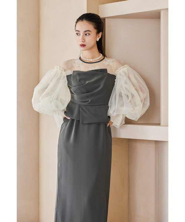{"color":"\u30b9\u30e2\u30fc\u30af\u30d6\u30e9\u30a6\u30f3","info":"model\uff1aH165cm size\uff1aM"}