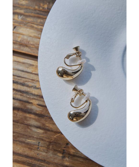 {"color":"\u30b4\u30fc\u30eb\u30c9","info":""}