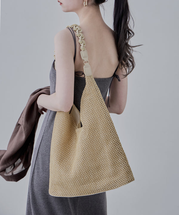 {"color":"\u30a2\u30a4\u30dc\u30ea\u30fc","info":"model\uff1aH163cm size\uff1aF"}