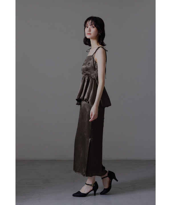 {"color":"\u30d6\u30e9\u30a6\u30f3","info":"model\uff1aH166cm size\uff1aM"}