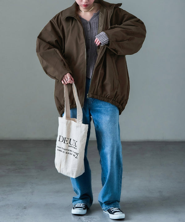 {"color":"\u30c0\u30fc\u30af\u30d6\u30e9\u30a6\u30f3","info":"model\uff1aH158cm size\uff1aM"}