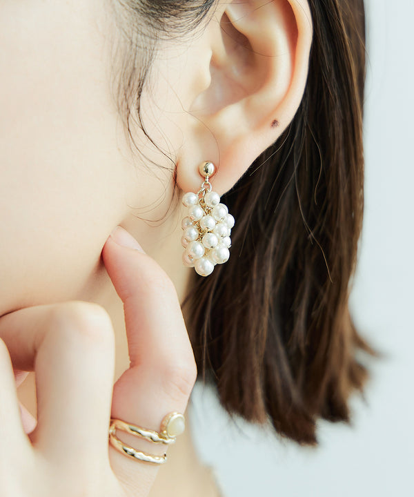 {"color":"\u30aa\u30d5\u30db\u30ef\u30a4\u30c8","info":""}