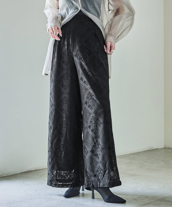 {"color":"\u30d6\u30e9\u30c3\u30af","info":"model\uff1aH158cm size\uff1aM"}